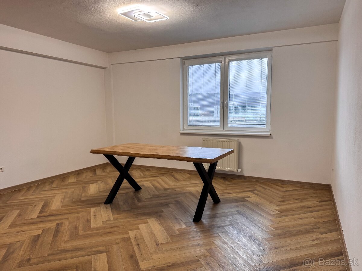 Mezonet s nádherným výhľadom na hrad - 9