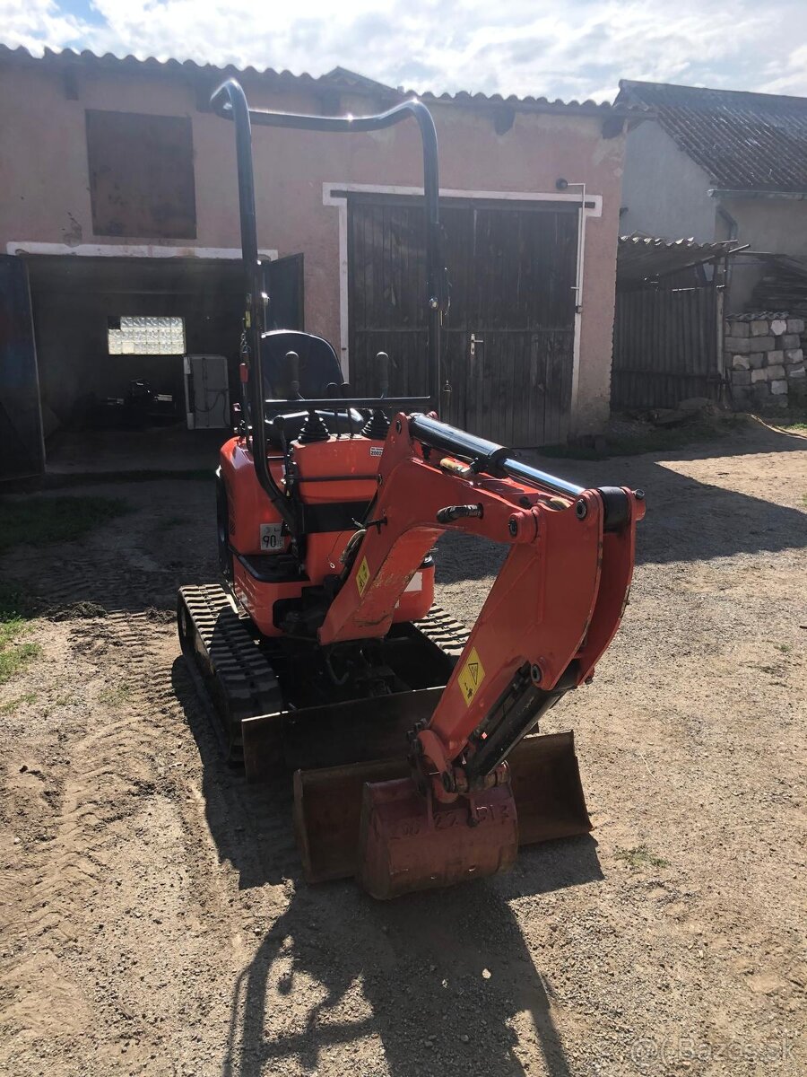KUBOTA U10 bagr bez přesahu zádě - 9