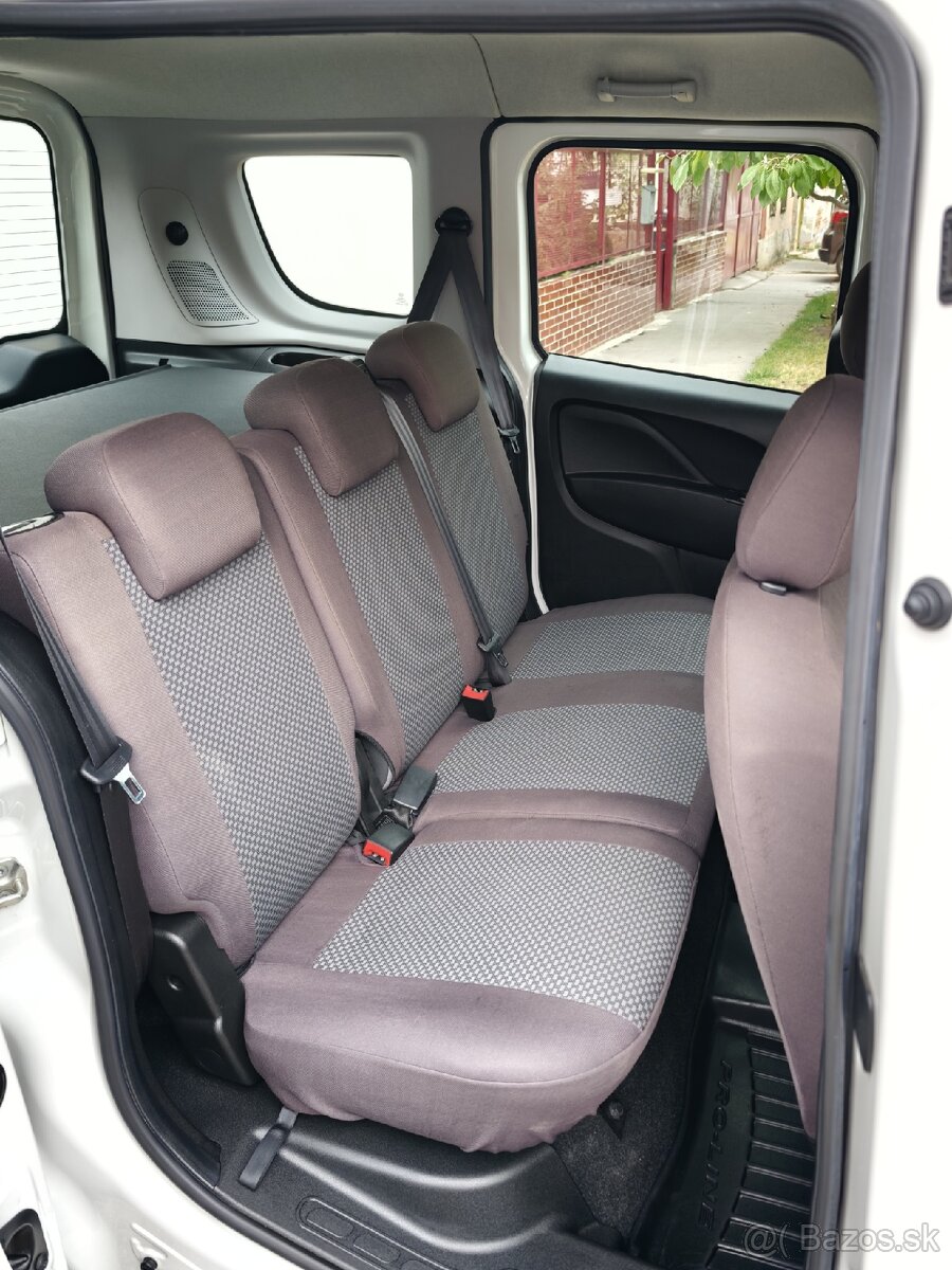 Predám Fiat Doblo 1.6 multijet 77 kw - 9