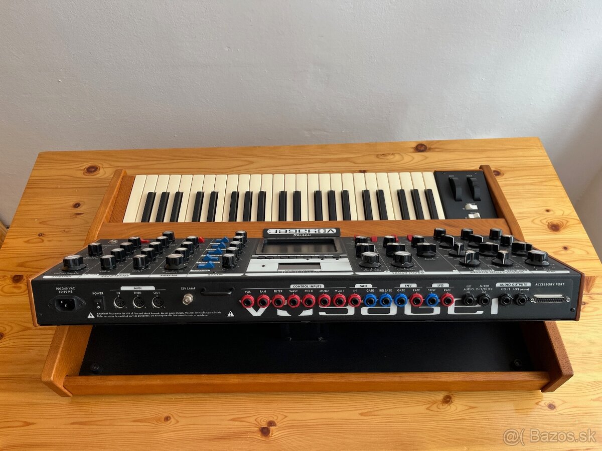 Moog Minimoog Voyager (2002) - 9