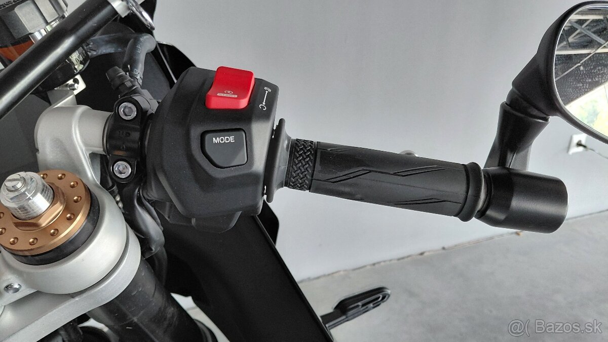 Yamaha XSR 900 GP - 9