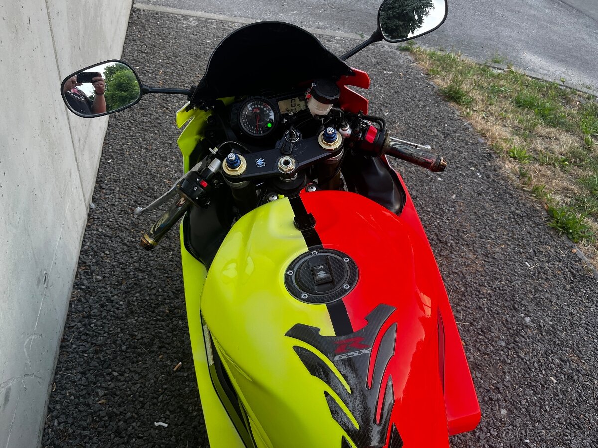 Suzuki Gsxr 750 K4 - 9