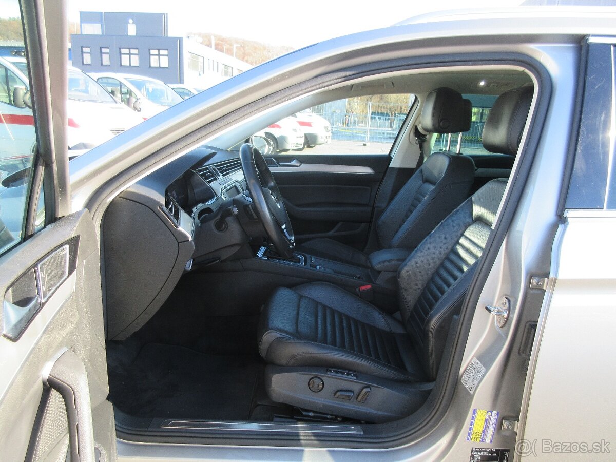 Volkswagen Passat Variant 2.0 BiTDI 240k Highline 4MOTION - 9