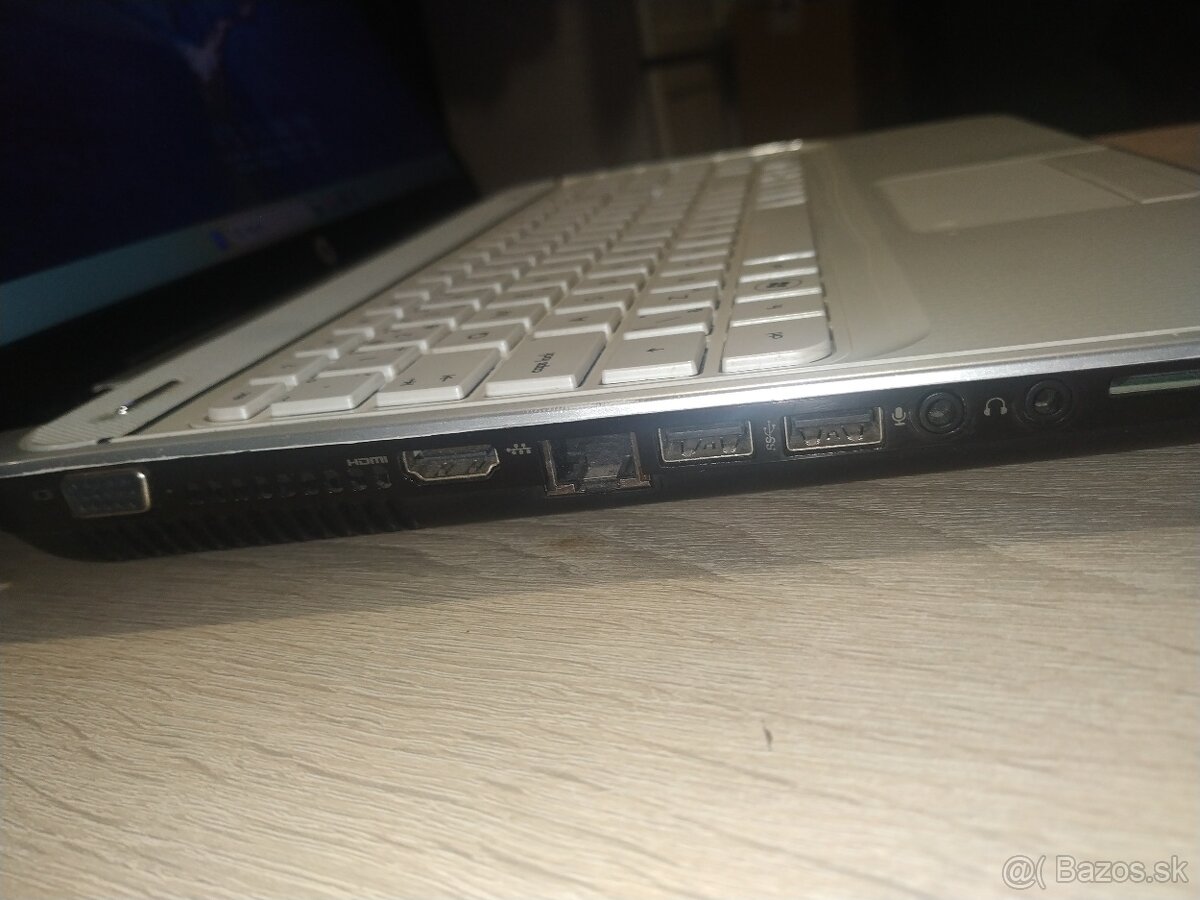 HP. 15,6“ LED. Nový SSD 256 GB. Grafika 2 GB. Nová baterka. - 9