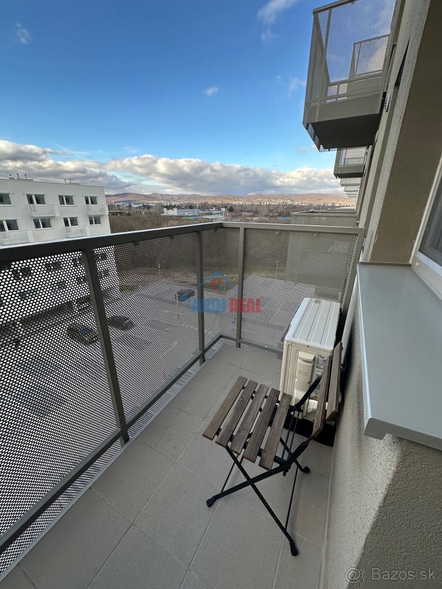 NOVO zariadený 1- IZBOVY BYT, parking, RUŽINOV - 9