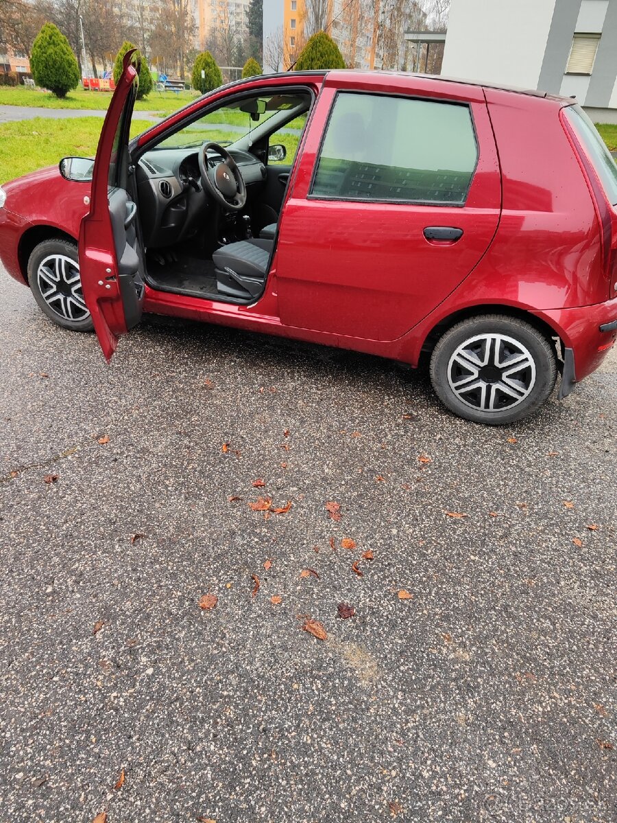 Fiat punto 1.2 classik 48 500 km bez korozie - 9