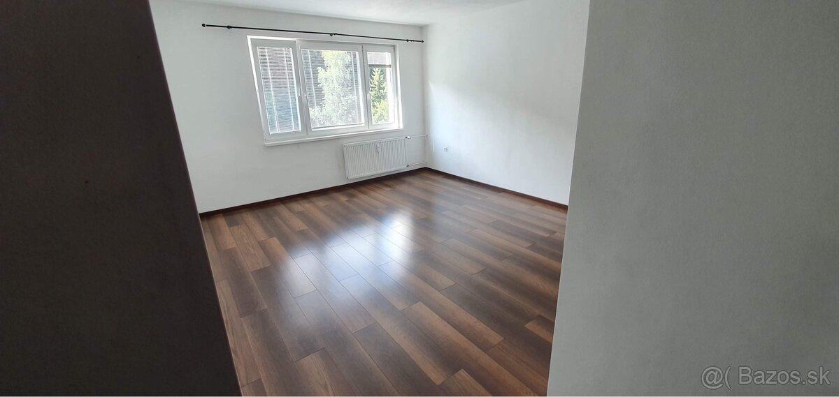 Na prenájom 2-izbový byt Handlová - 9