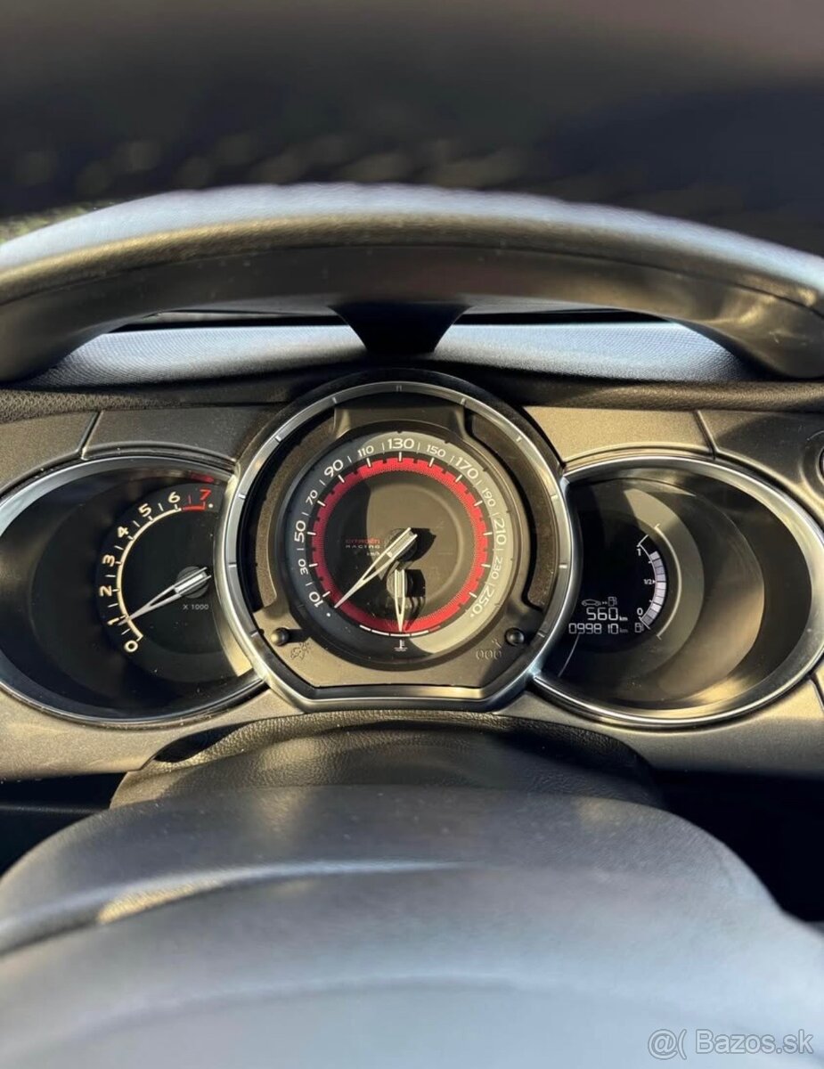 Citroën DS3 Racing - 9