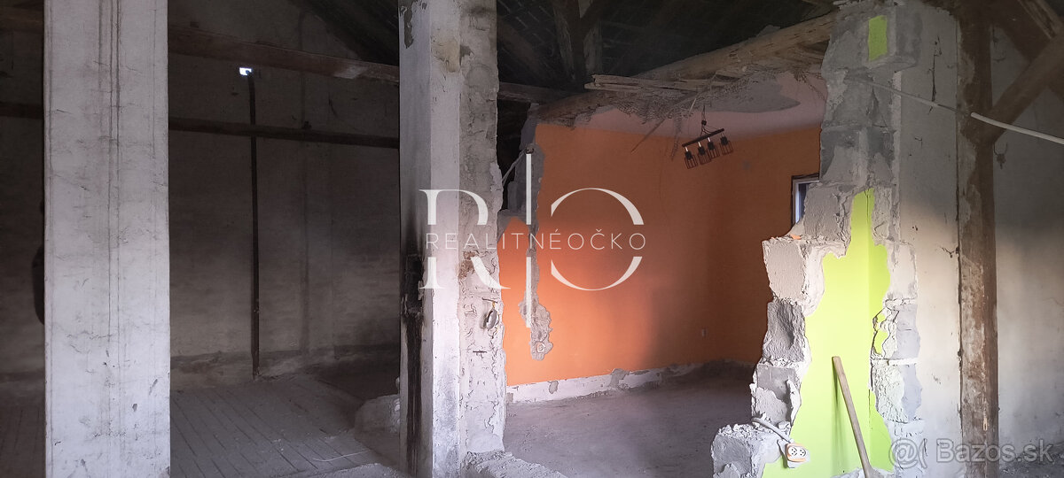 Na predaj rodinný dom v obci Zliechov, okr. Ilava - 9
