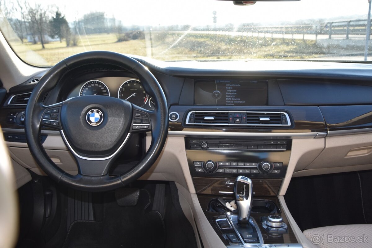 BMW Rad 7 750i xDrive - 9