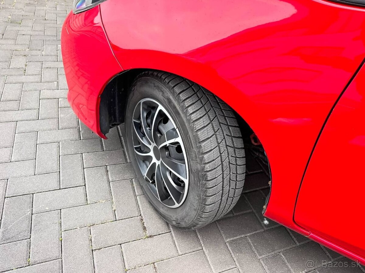 Toyota Yaris 1.0 VVT-i Power - 9