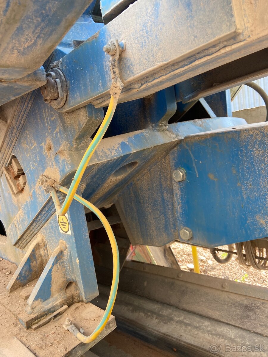 Predam čelustovy drvič - 9