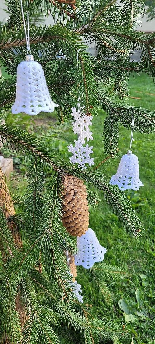 Hačkovaný zvonček / vločka na vianočný stromček - 9