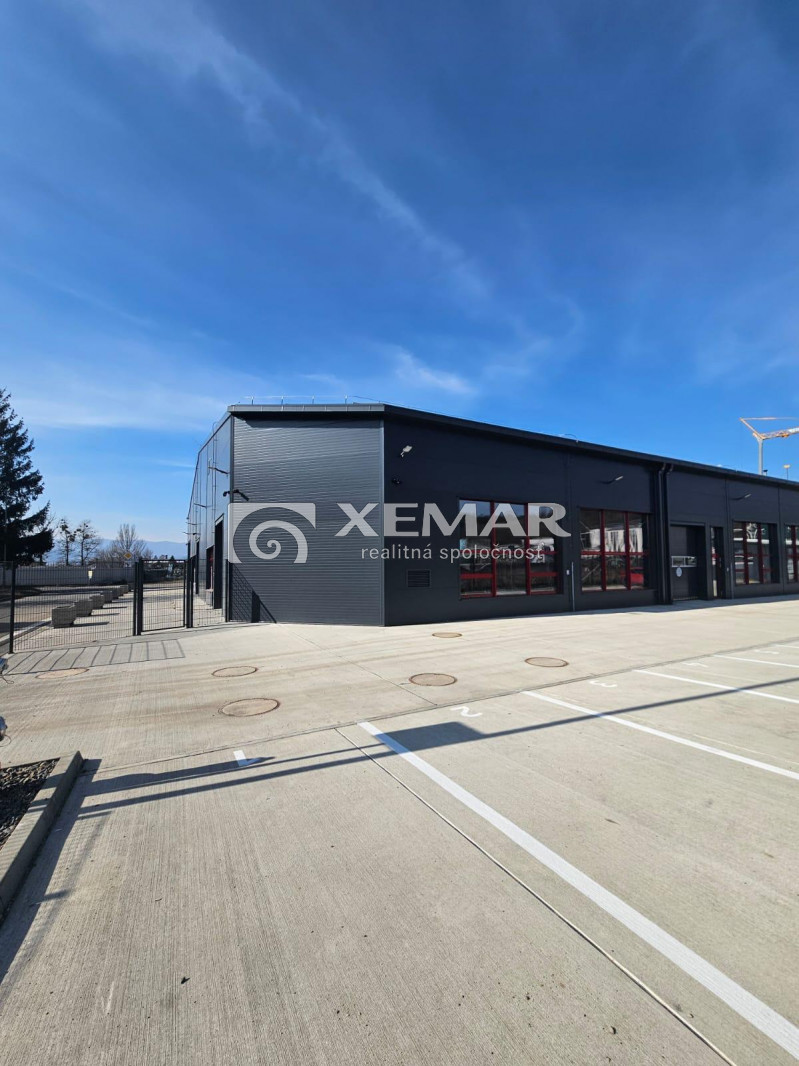 Prenájom hala v Banskej Bystrici - 9