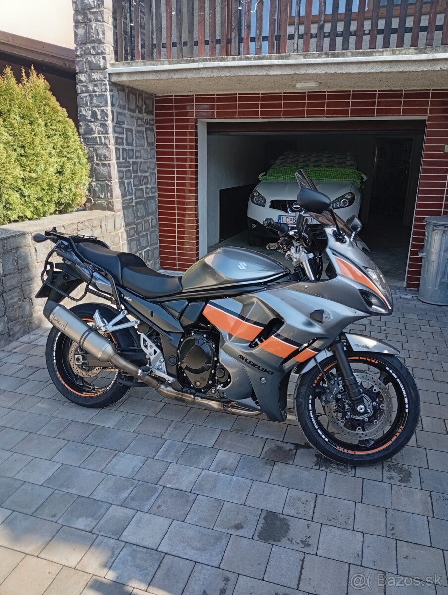 Suzuki gsx 1250 fa - 9