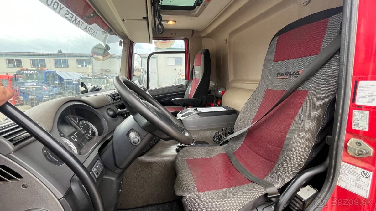 RA T 158 PHEONIX 8X8 RETARDÉR - 9