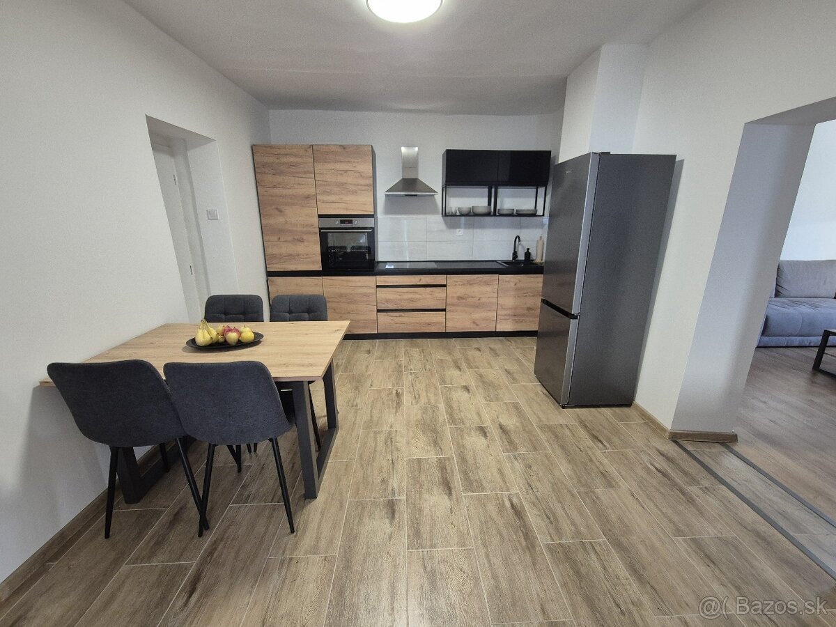 Na predaj 3-izbový rodinný dom v Trhovej Hradskej – plne zar - 9