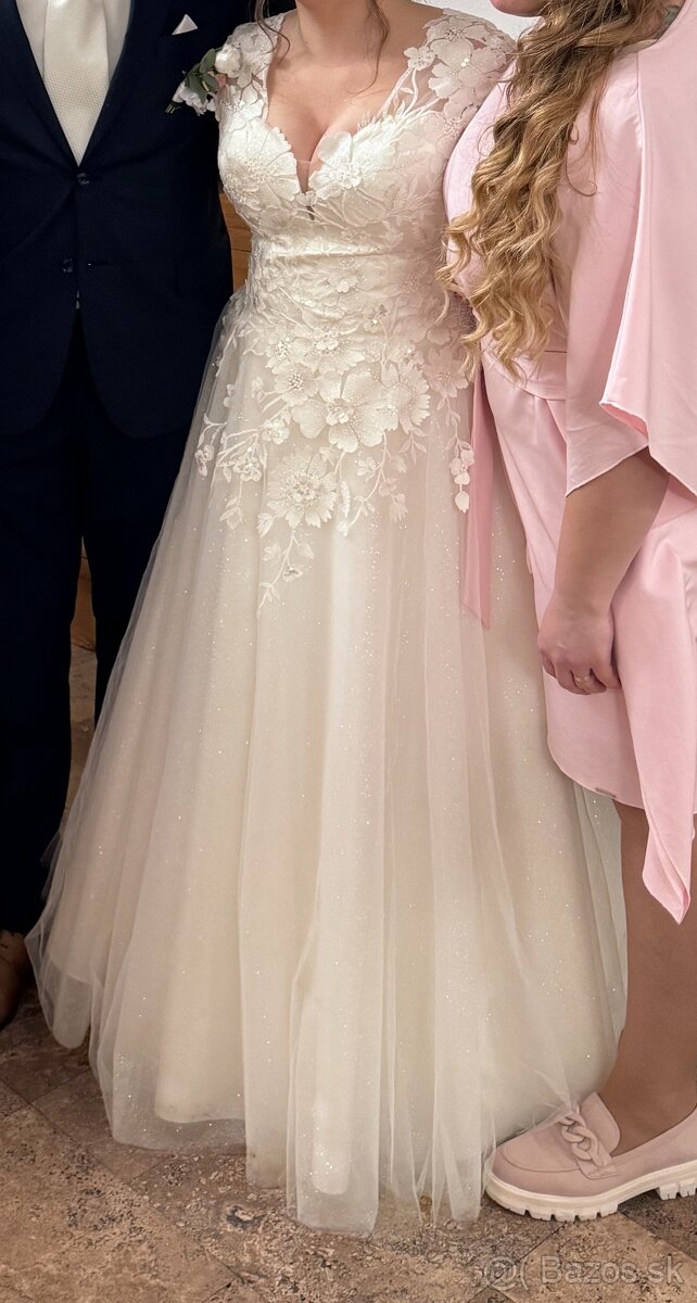 ZNÍŽENÁ CENA:450€ svadobné šaty - model 2024, farba ivory - 9