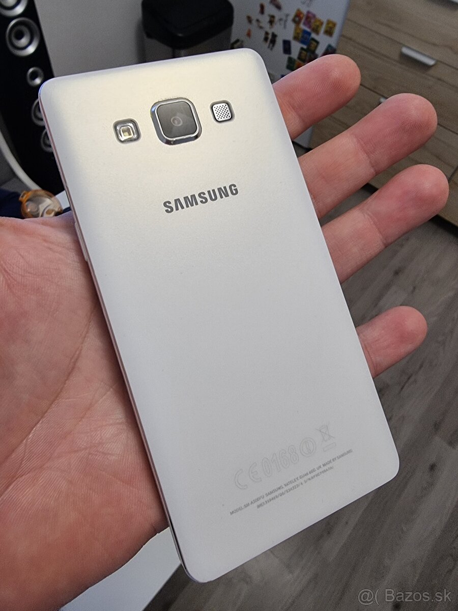 Samsung Galaxy A50 2 kusy a Samsung Galaxy A5 - 9