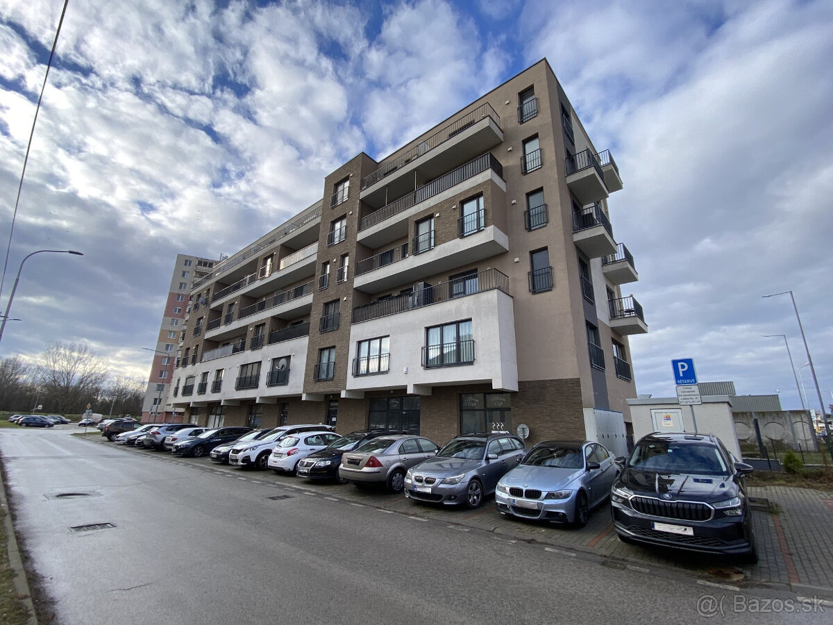 Garážové státie v PANORAMA pri TESCU - 9