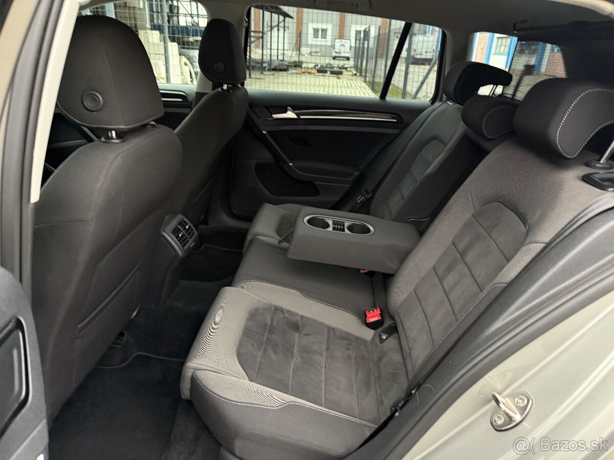 Volkswagen Golf 2.0TDI 110kw DSG Highline - 9