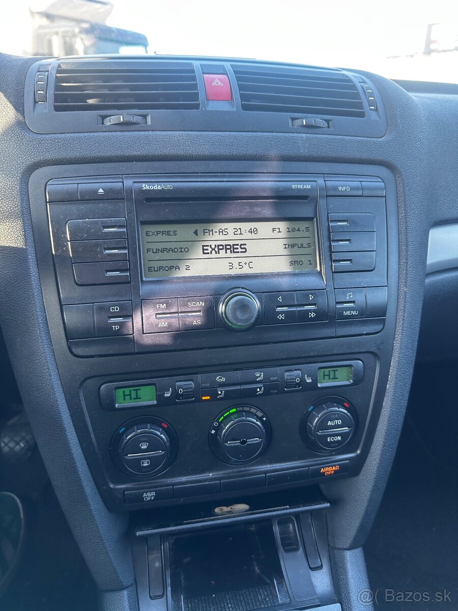 Škoda Octavia Combi 1.9 TDi Ambiente - 9