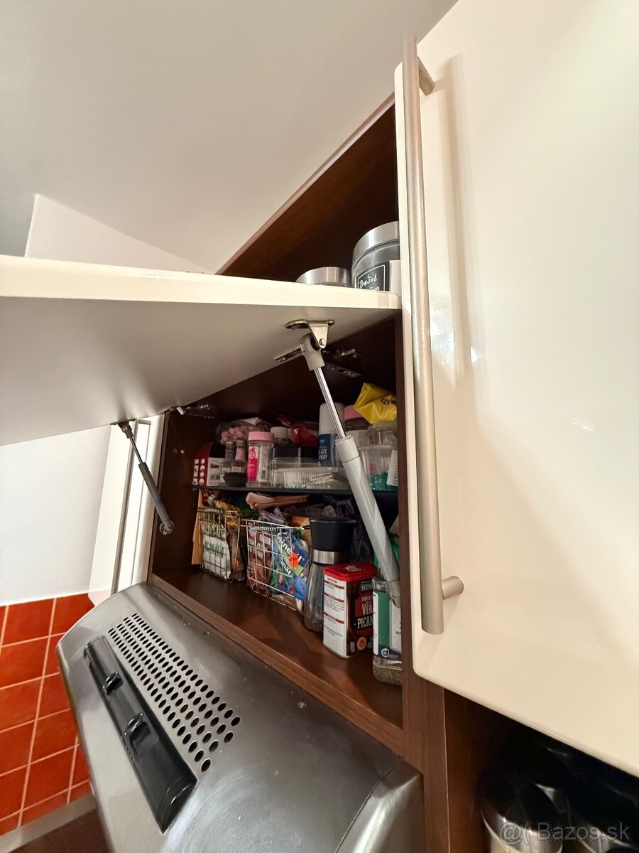 Predám kuchynskú linku - 9