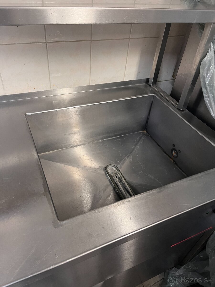 Nerezový výdajný pult - 9