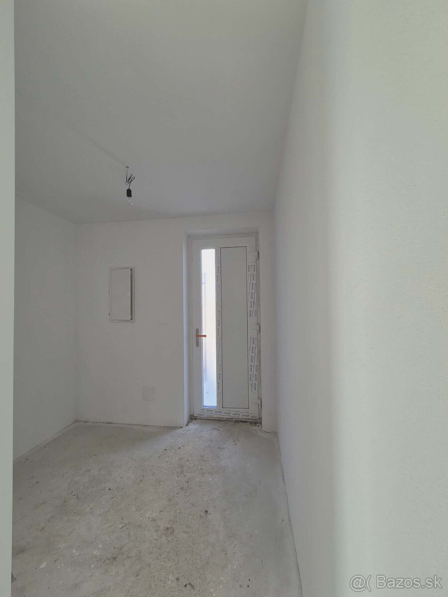 Predaj 4.i.bungalov Štitáre pri Nitre pod lesom AKCIA CENY - 9