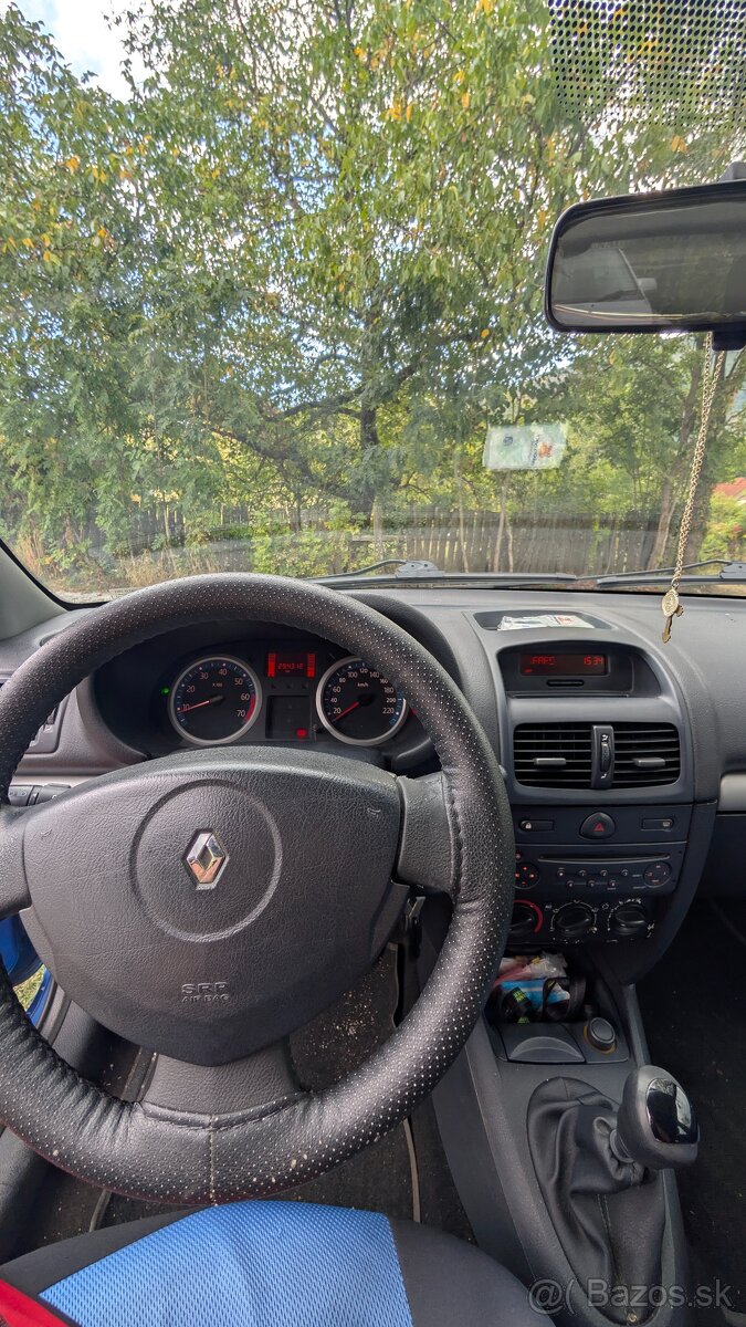 Renault Clio 1.2 - 9