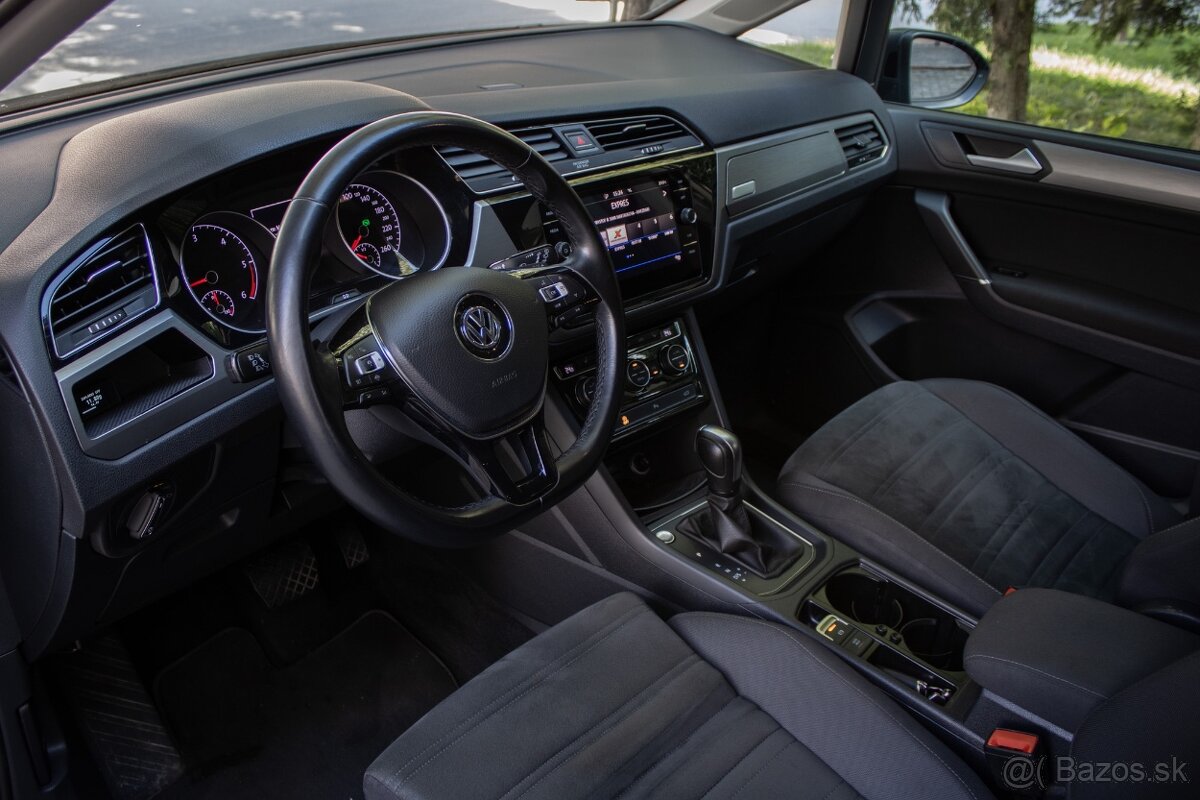 Volkswagen Touran 2.0 TDI SCR 150k Comfortline DSG - 9