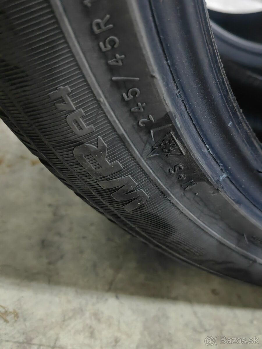Nokian 245/45 R18 Zimné - 9