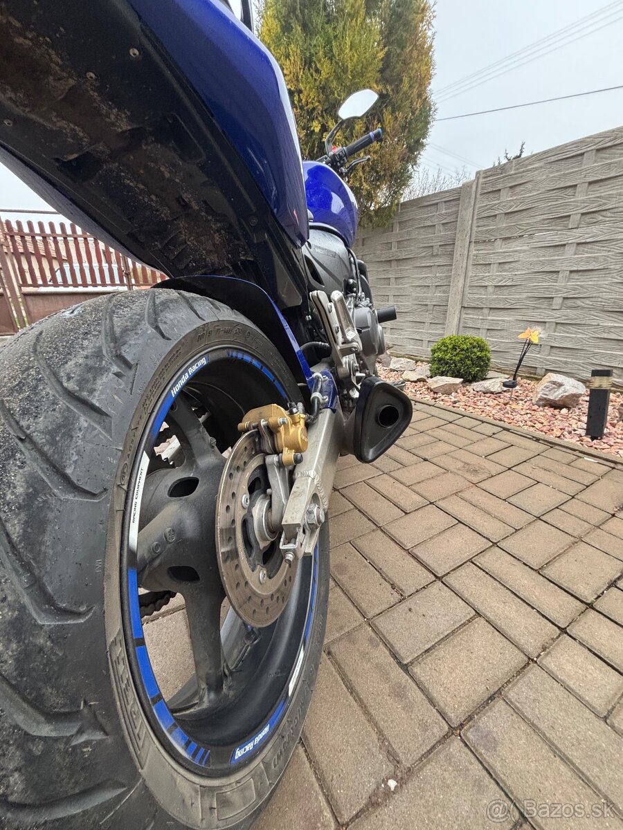 Honda hornet 600 - 9