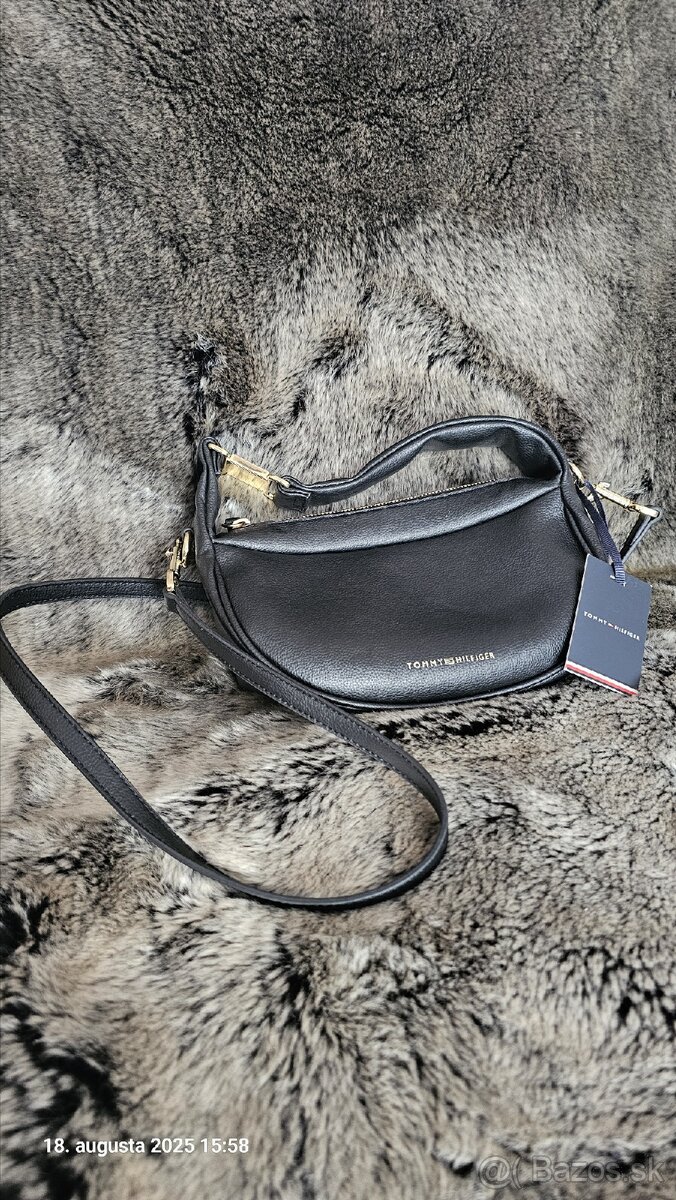 TOMMY HILFIGER ORIGINAL TASKA - 9