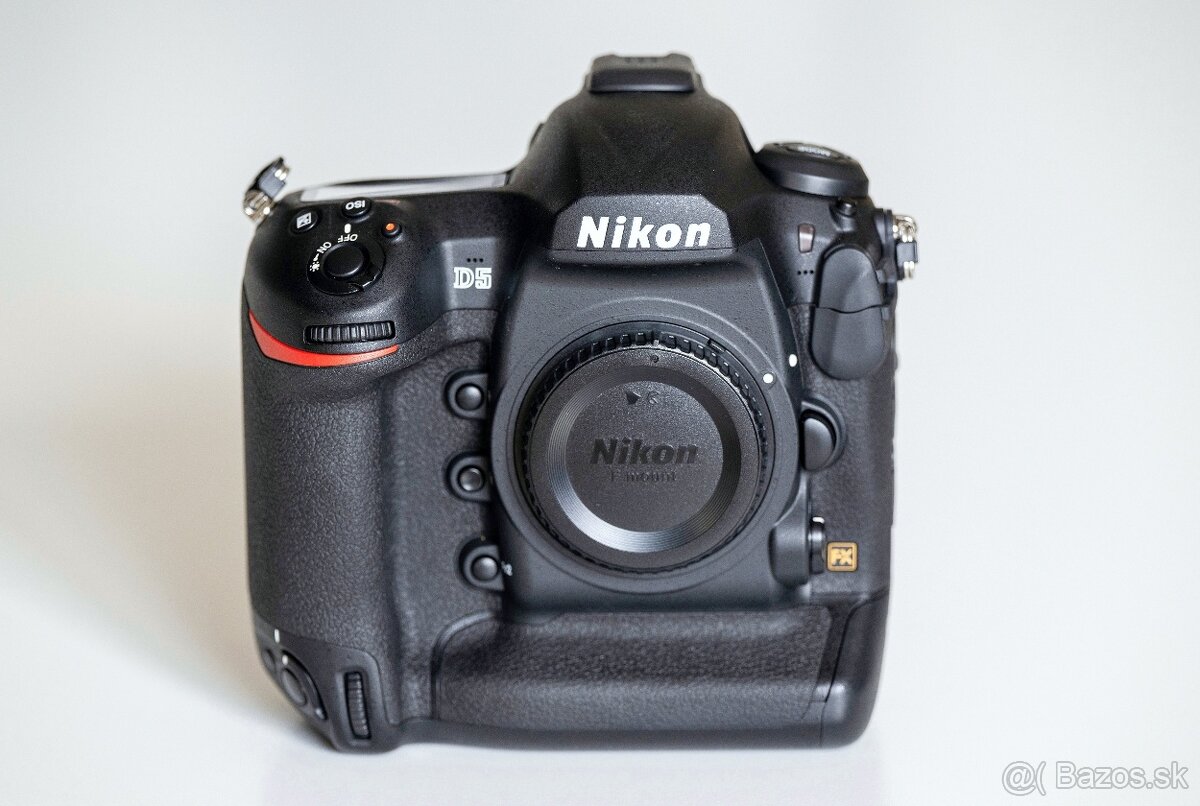 NIKON D5 + bohaté příslušenství - 9