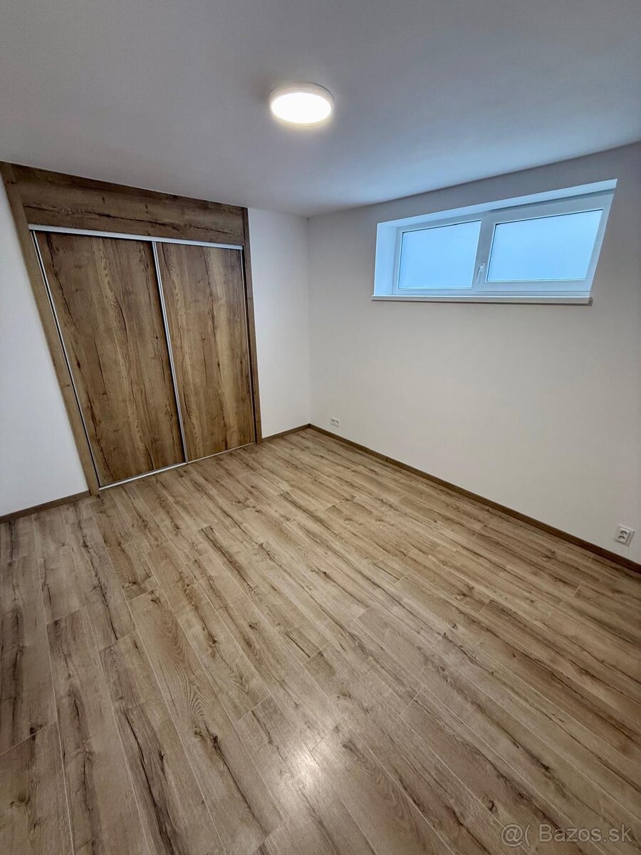 NA PREDAJ 5-izbový BUNGALOV - 9