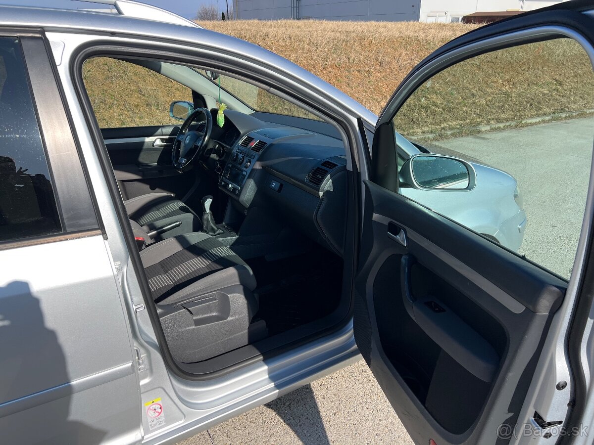 Volkswagen Touran 1.9TDI 77KW - 9