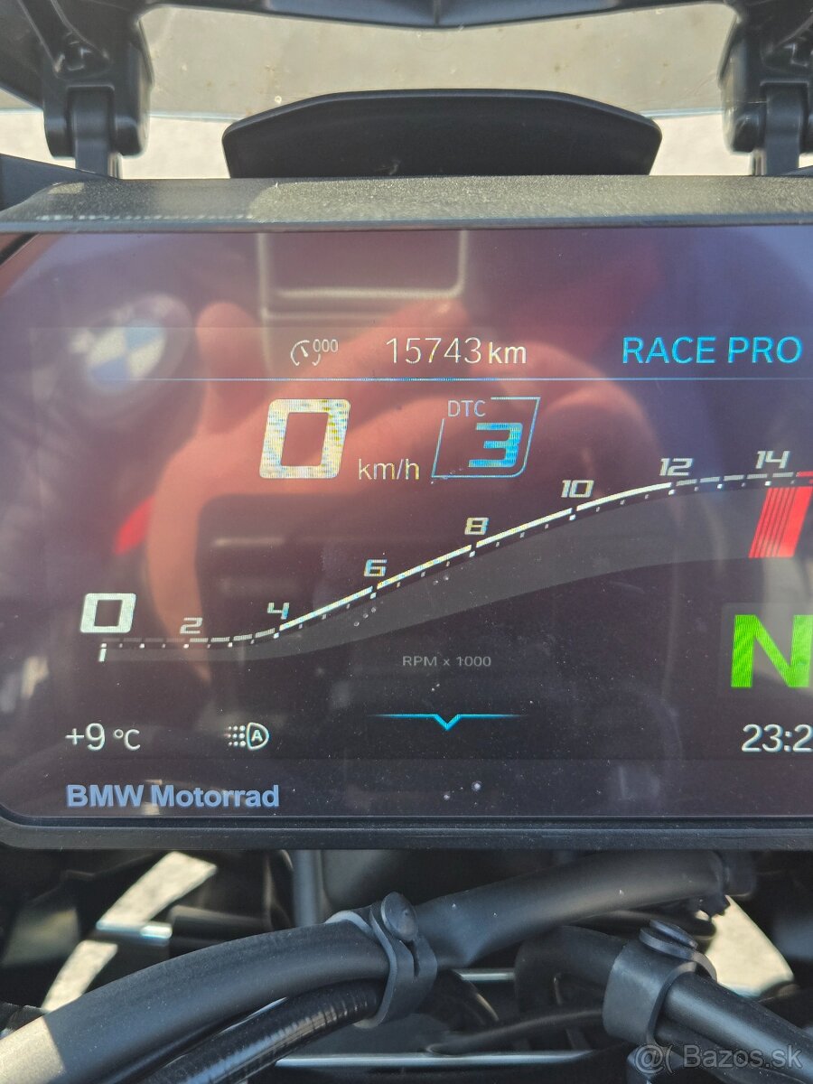 BMW M 1000 XR - 9