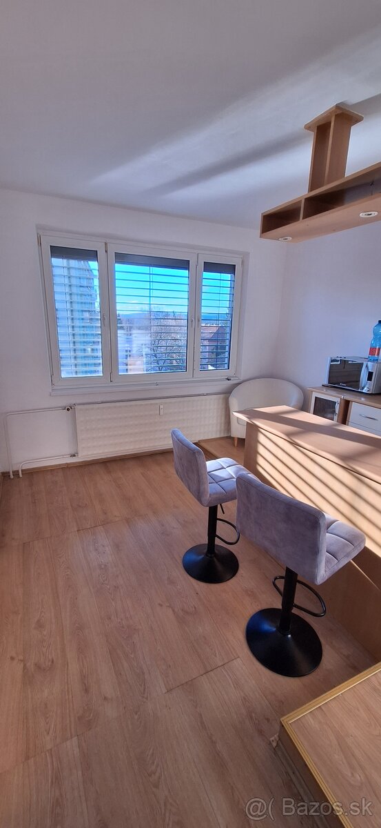 1 IZBOVY BYT DO PRENAJMU - 9