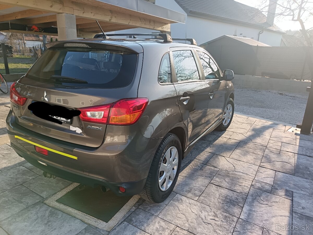 Mitsubishi ASX - 9