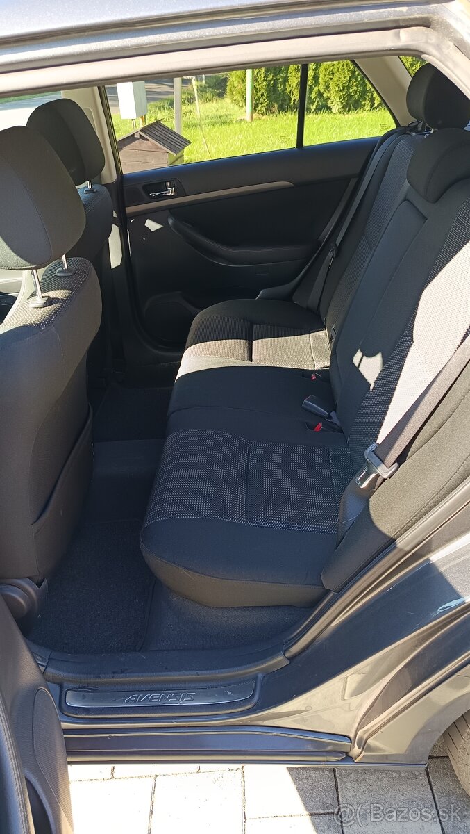 Predam Toyotu Avensis 2.2 D4D-cat - 9