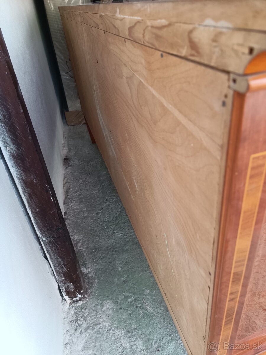 Predám starožitnú komodu - 9