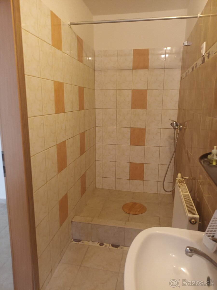 2 izbový rodinný dom - 9