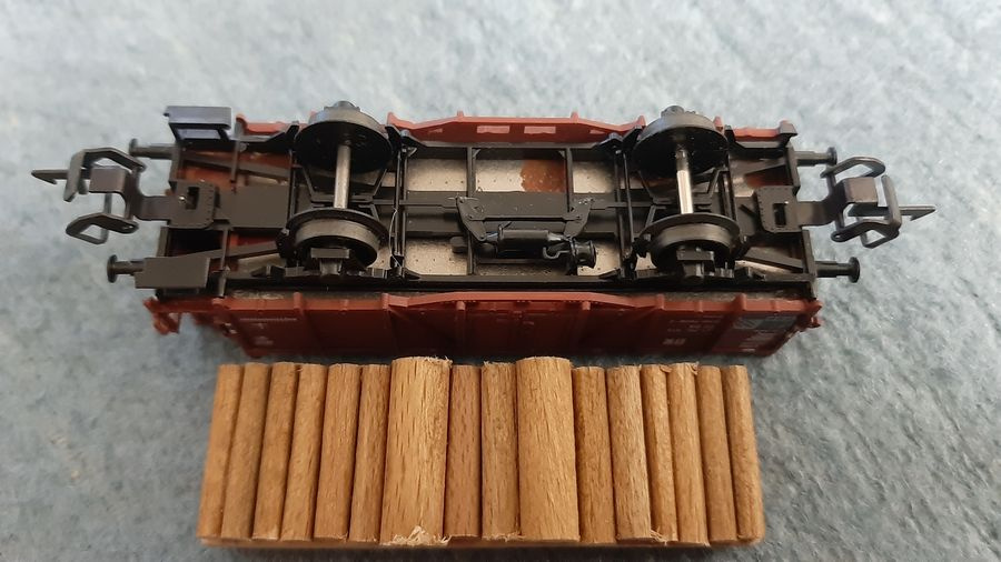 Vláčiky - otvorený vozeň Vtu/Omu s drevom - 9