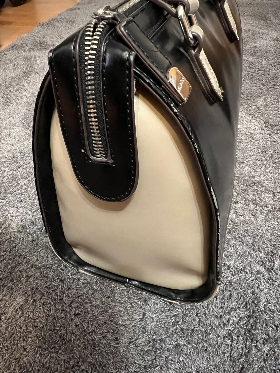 Elegantná kabelka Valentino - 9