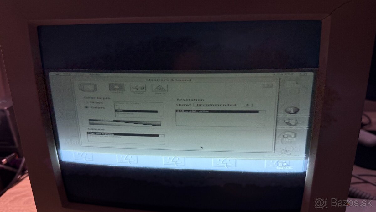 Apple Macintosh Performa 630 a Apple Monochrome display - 9