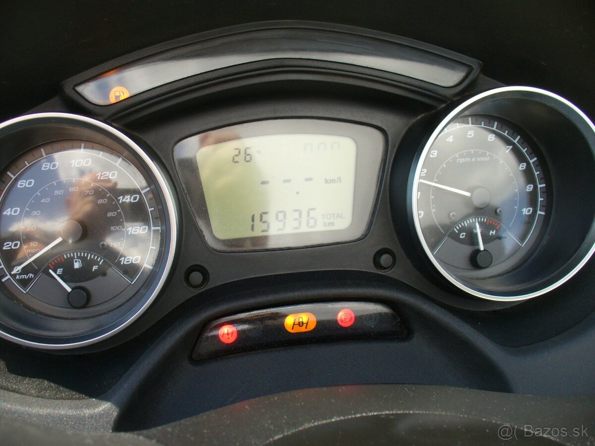 Piaggio MP3 350 ie ABS "B" vodičák - 9