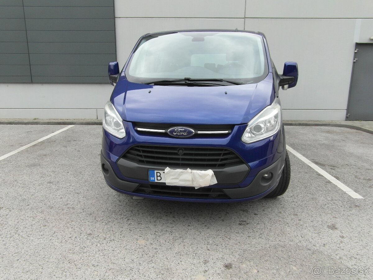 Ford Tourneo Custom - 9