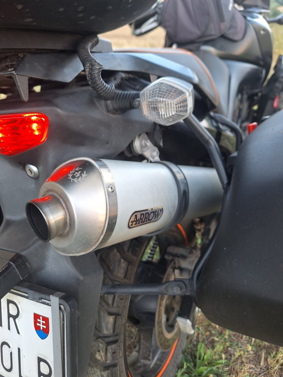 Suzuki Vetrom DL650 - 9