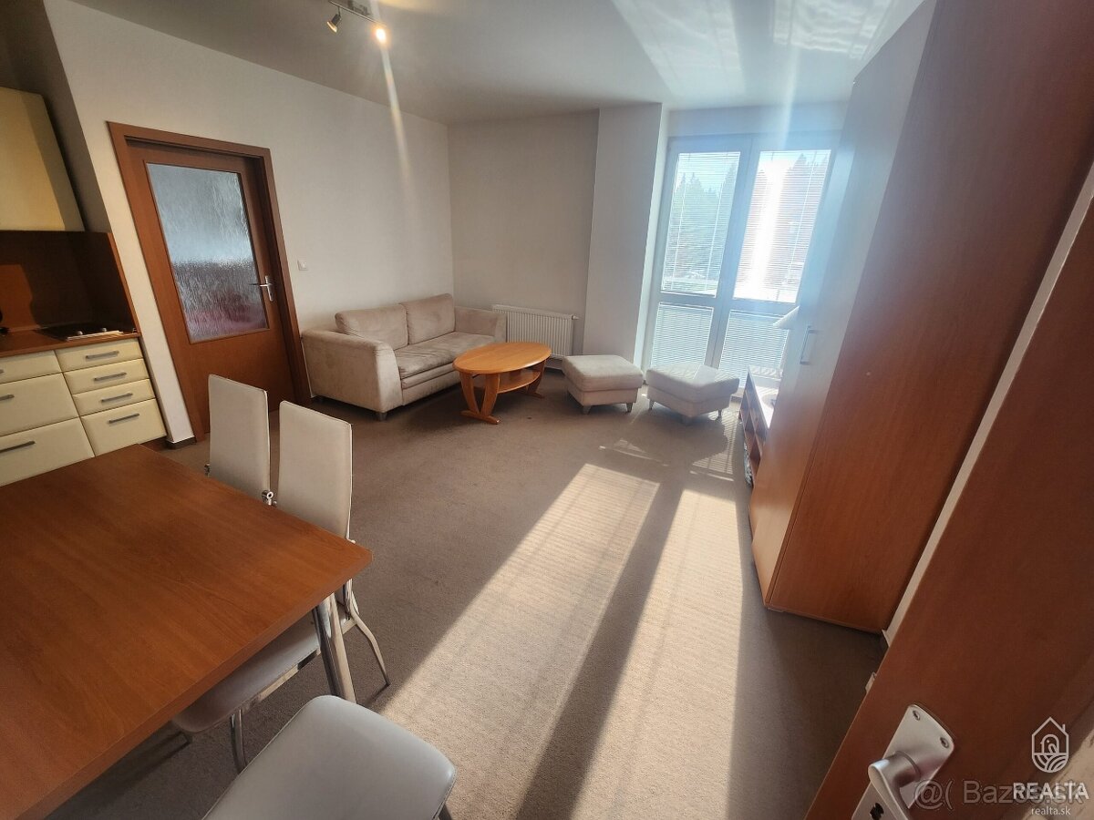 Slnečný apartmán na predaj v Tatranskej Štrbe – GOLEM - 9